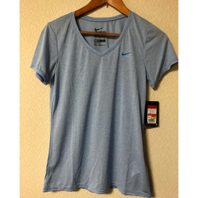 NIKE(ナイキ)のナイキ Tシャツ サイズＬ レディースのトップス(Tシャツ(半袖/袖なし))の商品写真