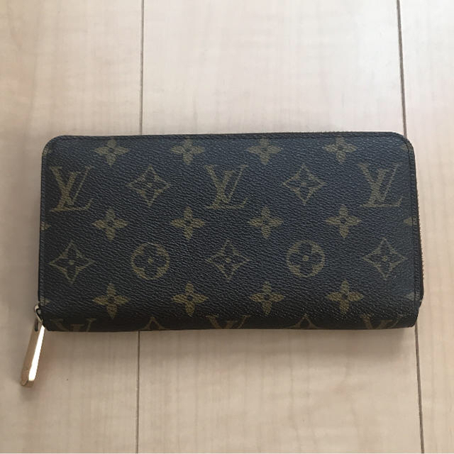 LOUIS VUITTON(ルイヴィトン)のルイヴィトン  モノグラム  長財布  ジッピーウォレット レディースのファッション小物(財布)の商品写真