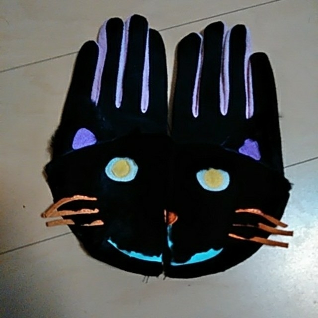 TSUMORI CHISATO(ツモリチサト)の値下げ‼️新品‼️完売品❗TSUMORl  CHLSATOの手袋 レディースのファッション小物(手袋)の商品写真