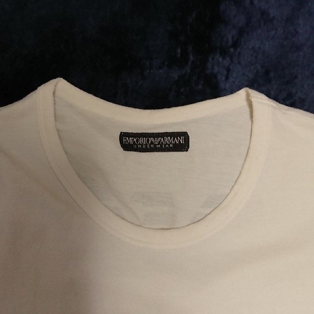 Emporio Armani(エンポリオアルマーニ)のEMPORIO ARMANITシャツ 白 レディースのトップス(Tシャツ(半袖/袖なし))の商品写真