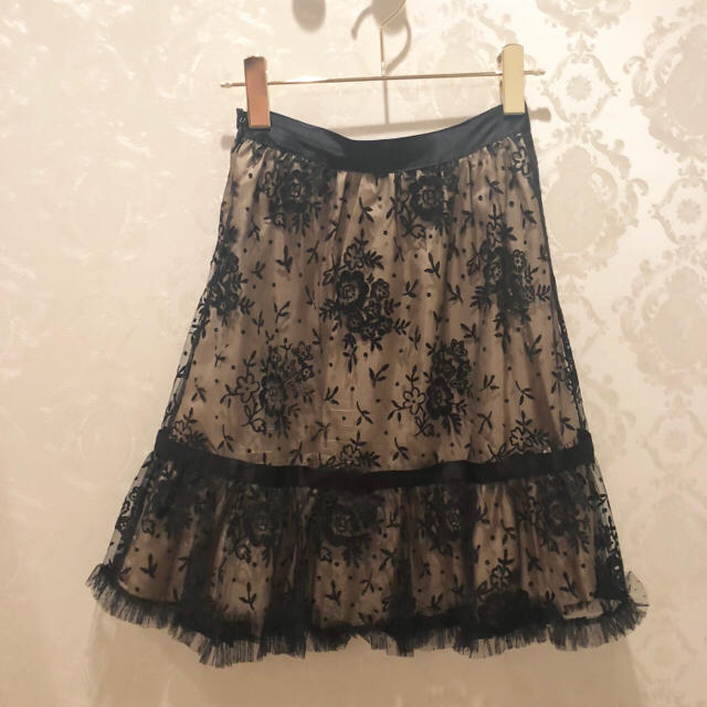 RED VALENTINO(レッドヴァレンティノ)のRED Valentino チュールレース フロッキープリントシルクスカート レディースのスカート(ひざ丈スカート)の商品写真