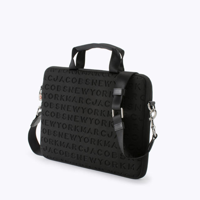 MARC JACOBS(マークジェイコブス)のMarc Jacobs マーク ジェイコブス PC パソコン ケース 13インチ レディースのバッグ(リュック/バックパック)の商品写真