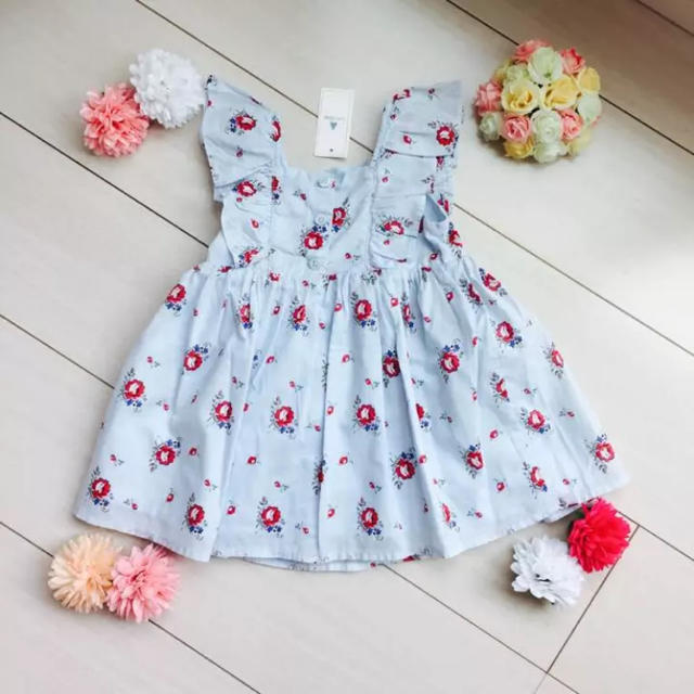 babyGAP(ベビーギャップ)の♡新品♡baby GAP♡フラワーフリルワンピース♡ キッズ/ベビー/マタニティのベビー服(~85cm)(ワンピース)の商品写真