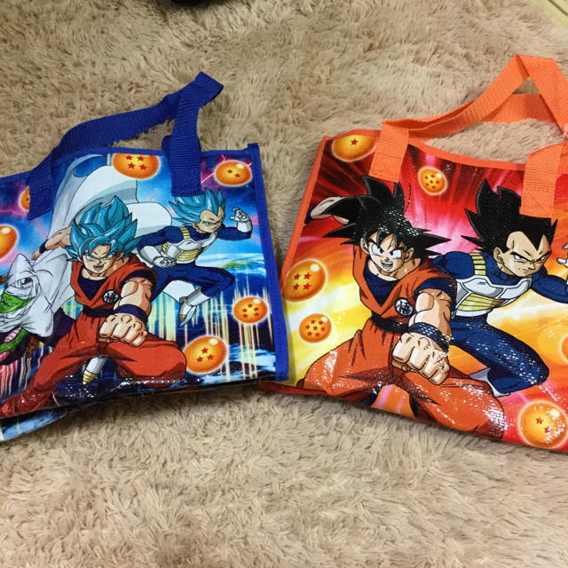 ドラゴンボール(ドラゴンボール)のドラゴンボール 保冷バッグ インテリア/住まい/日用品のキッチン/食器(弁当用品)の商品写真