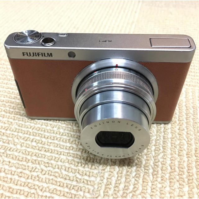 富士フイルム(フジフイルム)のFUJIFILM デジタルカメラ XF1 スマホ/家電/カメラのカメラ(コンパクトデジタルカメラ)の商品写真