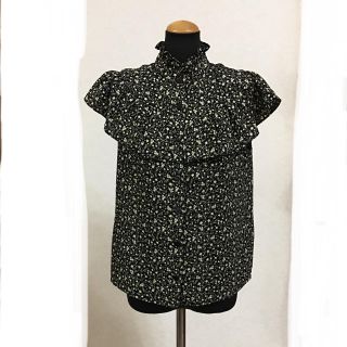 マウジー(moussy)のmoussy＊花柄ブラウス(シャツ/ブラウス(半袖/袖なし))