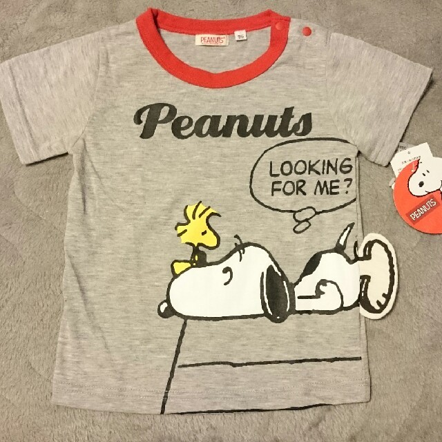 PEANUTS(ピーナッツ)の新品タグ付き！スヌーピー Tシャツ 95 キッズ/ベビー/マタニティのキッズ服男の子用(90cm~)(Tシャツ/カットソー)の商品写真