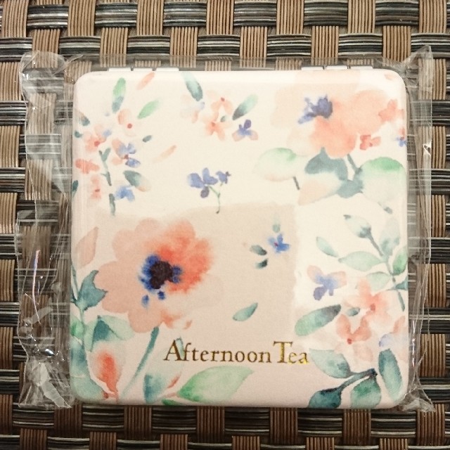 AfternoonTea(アフタヌーンティー)の【アフタヌーンティー】フラワー柄 ミニミラー レディースのファッション小物(ミラー)の商品写真