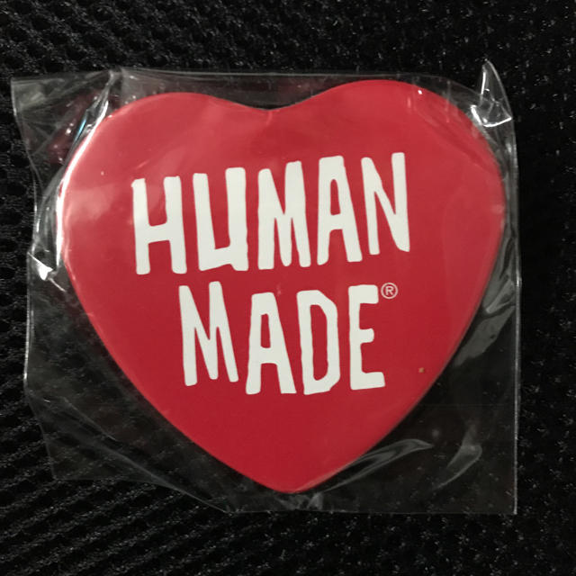 EXILE TRIBE(エグザイル トライブ)のHUMAN  MADE  ハート缶バッジ エンタメ/ホビーのタレントグッズ(ミュージシャン)の商品写真