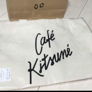 メゾンキツネ(MAISON KITSUNE')の新品 キツネカフェ 限定トートバック 大(トートバッグ)