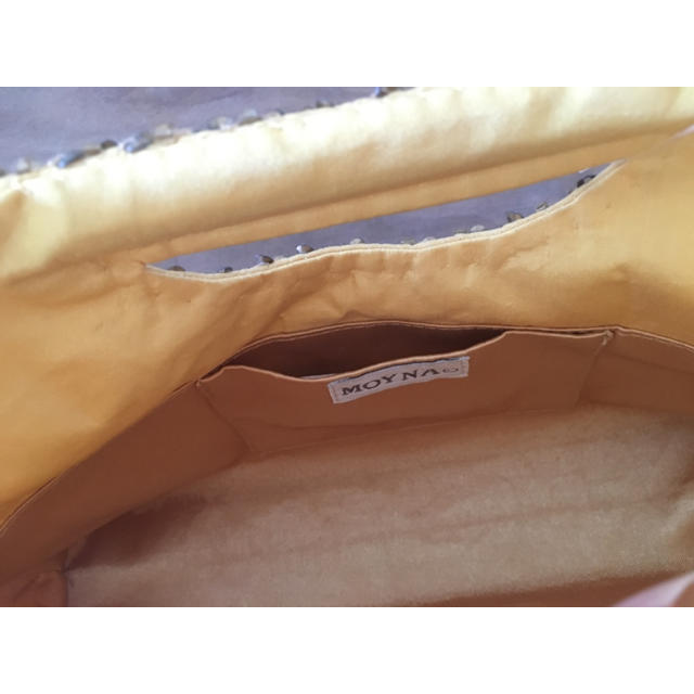 TOMORROWLAND(トゥモローランド)の新品未使用 MOYNA ビーズクラッチバッグ モイナ パーティー 結婚式 レディースのバッグ(クラッチバッグ)の商品写真