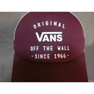 ヴァンズ(VANS)のバンズ【VANS】サイドライン付 ロゴプリント メッシュキャップ   (キャップ)