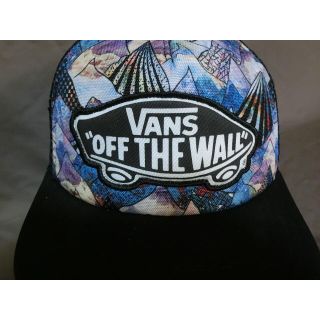 ヴァンズ(VANS)のバンズ 額部分イラスト スケボーロゴワッペン付メッシュCAP (キャップ)