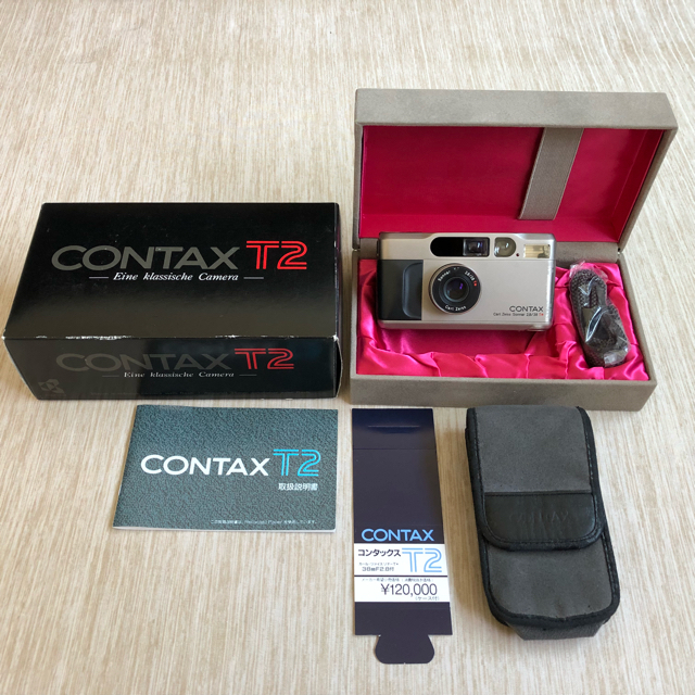 京セラ(キョウセラ)のコンタックス CONTAX T2 シルバー (フィルムカメラ) スマホ/家電/カメラのカメラ(フィルムカメラ)の商品写真