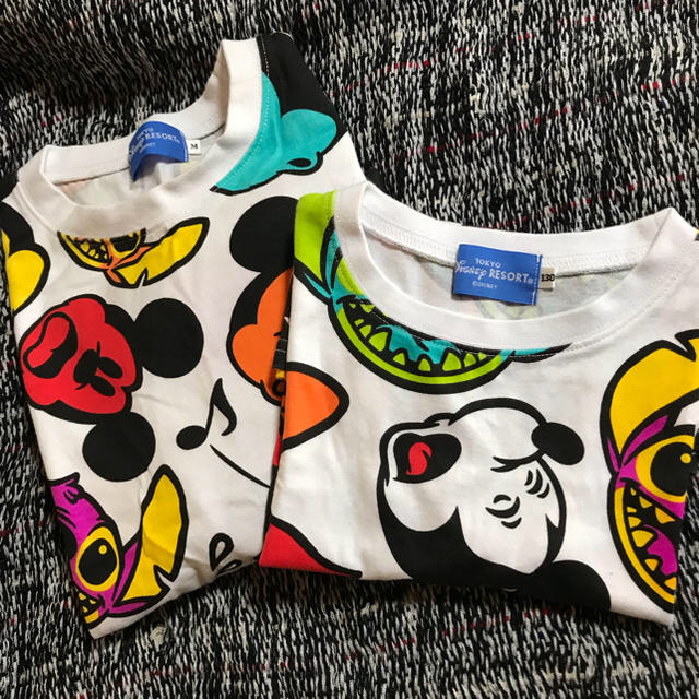 Disney(ディズニー)の【TDR】ミッキー＆スティッチ 総柄Tシャツ ペア エンタメ/ホビーのおもちゃ/ぬいぐるみ(キャラクターグッズ)の商品写真