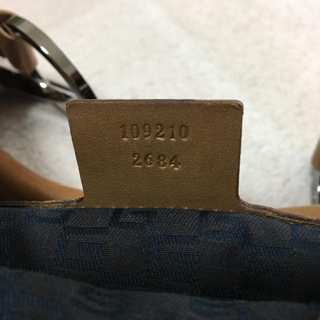 Gucci(グッチ)のGUCCI  セミショルダーバック レディースのバッグ(ショルダーバッグ)の商品写真
