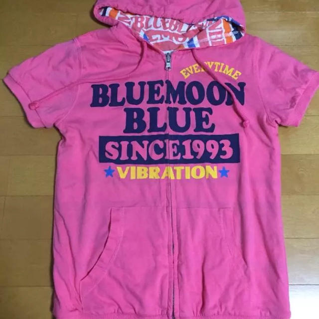 BLUE MOON BLUE(ブルームーンブルー)のBLUE MOON BLUE  半そでパーカー レディースのトップス(パーカー)の商品写真