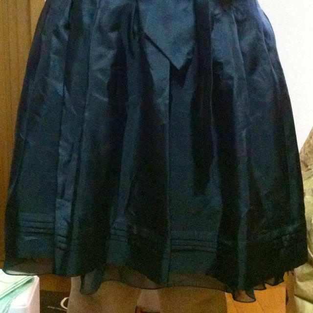 セール！ブラックフレアスカート レディースのスカート(ひざ丈スカート)の商品写真