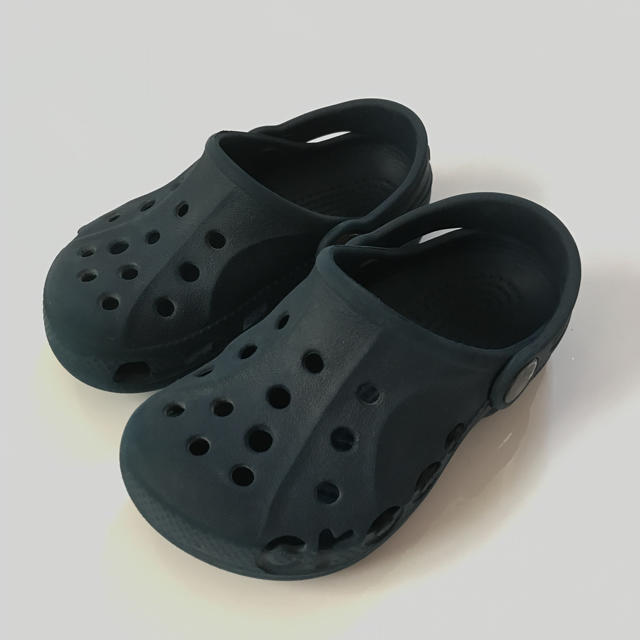 crocs(クロックス)のクロックス バヤキッズ C6C7 ネイビー 14cm キッズ/ベビー/マタニティのベビー靴/シューズ(~14cm)(サンダル)の商品写真