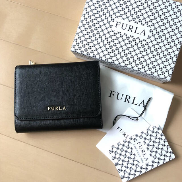 うファッション 極美品⭐️FURLA / フルラ バビロン トリフォールドウォレット 折財布