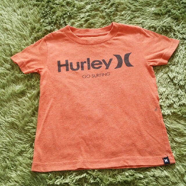 Hurley(ハーレー)の★Hurley 110Tシャツ★ キッズ/ベビー/マタニティのキッズ服男の子用(90cm~)(Tシャツ/カットソー)の商品写真