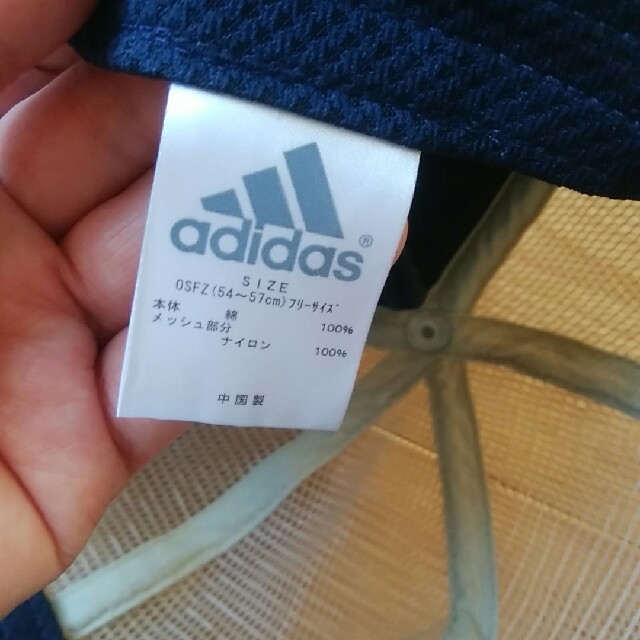 adidas(アディダス)の試着のみジュニアアディダスキャップ① キッズ/ベビー/マタニティのこども用ファッション小物(帽子)の商品写真