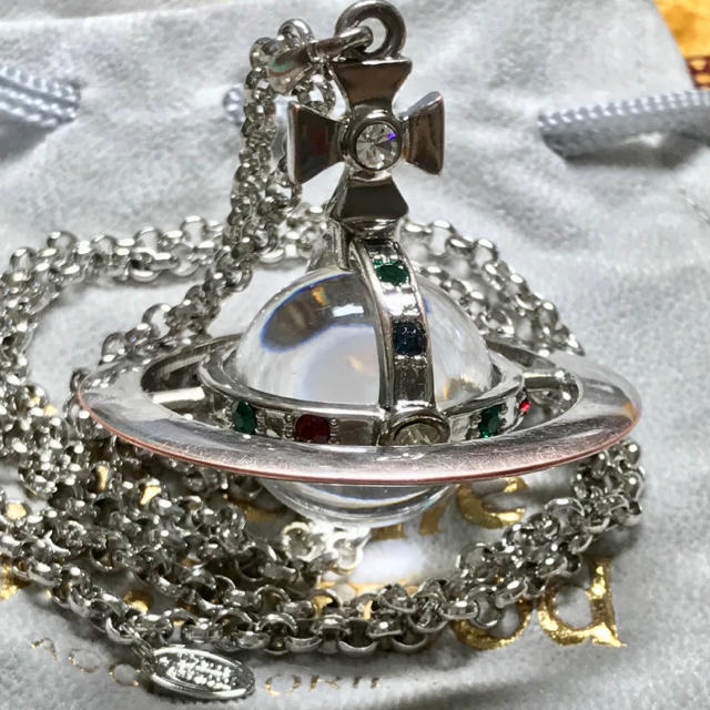 Vivienne Westwood(ヴィヴィアンウエストウッド)のヴィヴィアン ビッグオーブ ネックレス レディースのアクセサリー(ネックレス)の商品写真