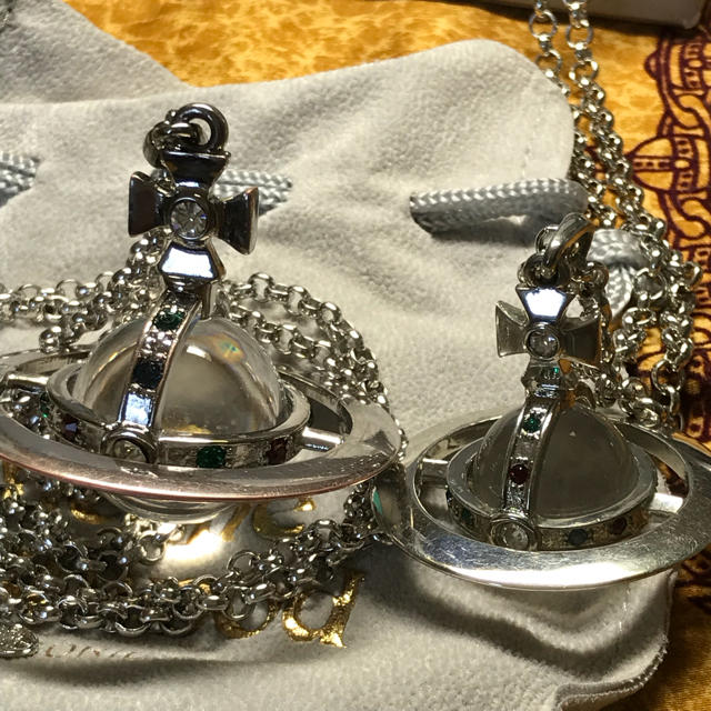 Vivienne Westwood(ヴィヴィアンウエストウッド)のヴィヴィアン ビッグオーブ ネックレス レディースのアクセサリー(ネックレス)の商品写真