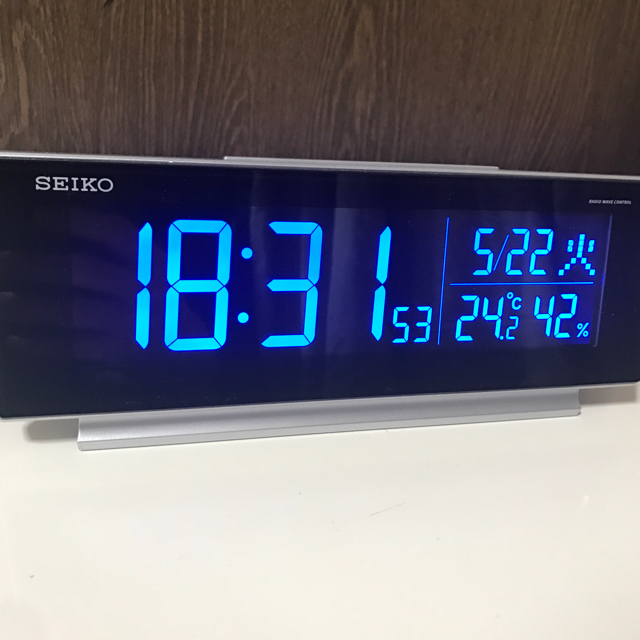 2022春夏新色】 SEIKO デジタル 置き時計 - 置時計