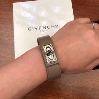 ジバンシィ(GIVENCHY)のジバンシイのレザーブレスレット(ブレスレット/バングル)