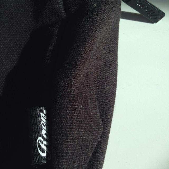 Roen(ロエン)のRoenボディーバッグ レディースのバッグ(リュック/バックパック)の商品写真