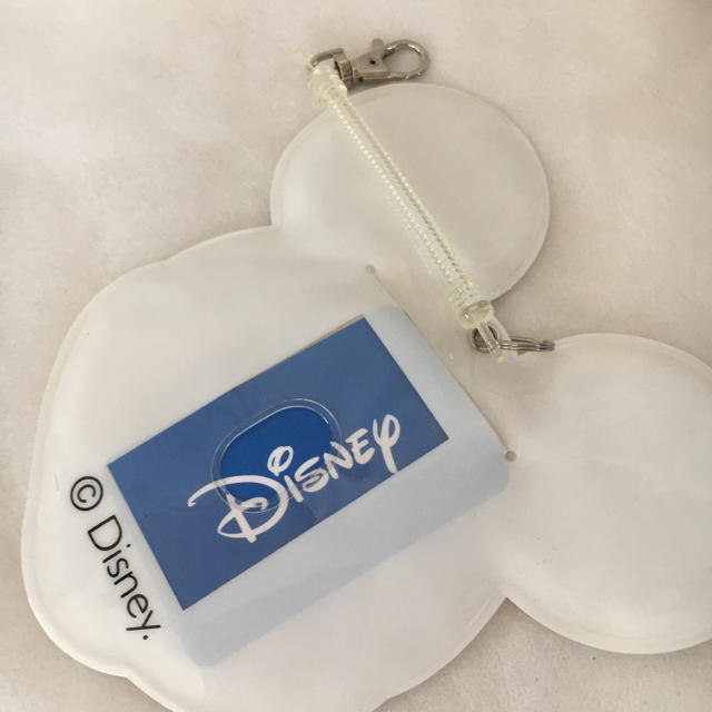 Disney(ディズニー)のTokyoDisney landディズニーランドパスケース新品未使用ミッキー レディースのファッション小物(パスケース/IDカードホルダー)の商品写真