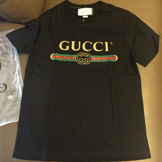 Gucci - 【新作18SS】完売続出 Gucci★ロゴプリント半袖Tシャツの通販 by ykyu's shop｜グッチならラクマ