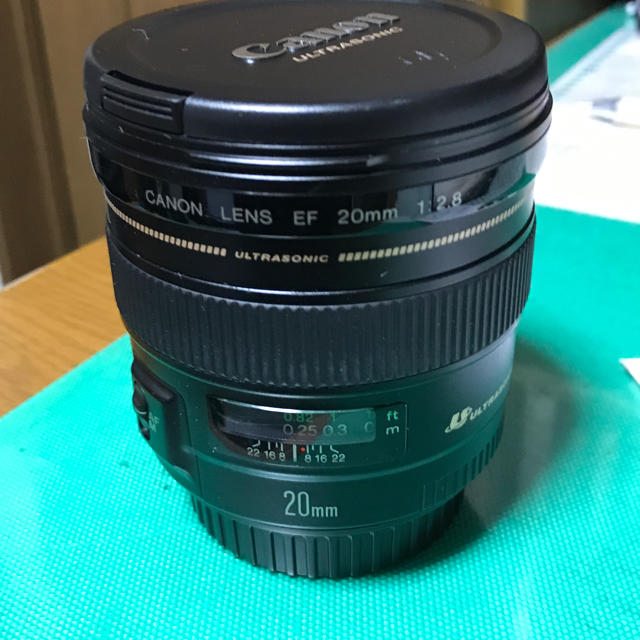 canon ef 20mm f2.8