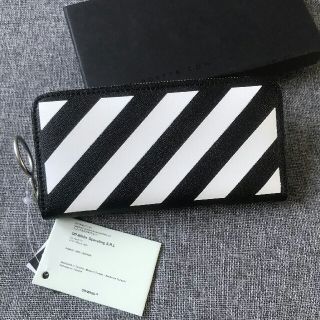 OFF-WHITE - OFF-WHITEストライプレザージップ長財布の通販 by ワカナ ...