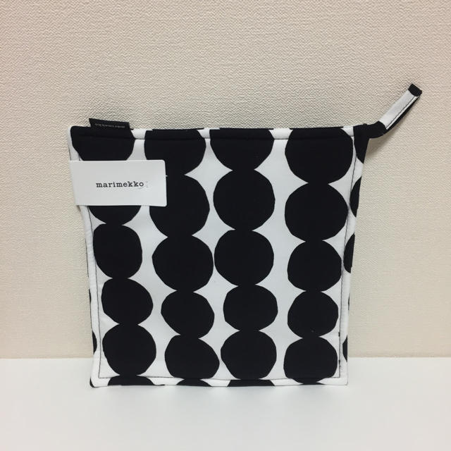 marimekko(マリメッコ)の新品 マリメッコ 鍋敷き 鍋つかみ ミトン キッチングッズ インテリア/住まい/日用品のキッチン/食器(収納/キッチン雑貨)の商品写真