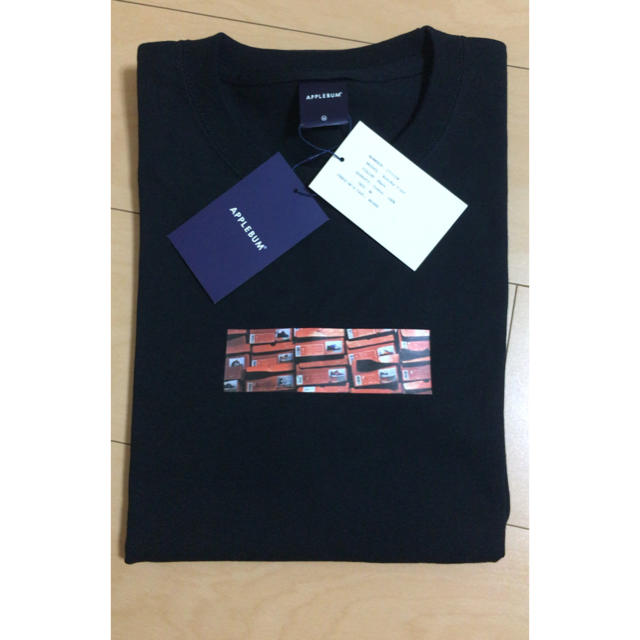 APPLEBUM(アップルバム)のAPPLEBUM "Kicks Box" T-shirt (Black)  メンズのトップス(Tシャツ/カットソー(半袖/袖なし))の商品写真