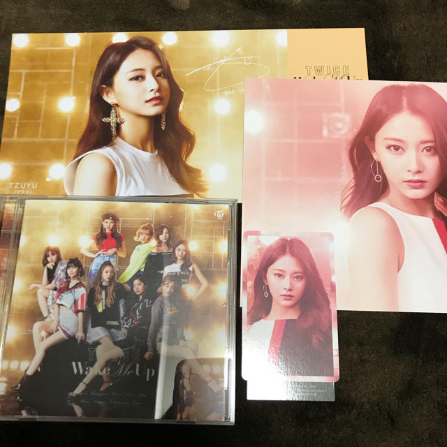  TWICEハイタッチ ツウィ エンタメ/ホビーのCD(K-POP/アジア)の商品写真