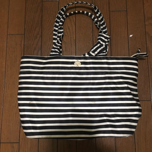 kate spade new york(ケイトスペードニューヨーク)のミニー様専用 ケイトスペード マザーズバッグ キッズ/ベビー/マタニティのマタニティ(マザーズバッグ)の商品写真