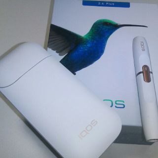 アイコス(IQOS)の【送料無料ホワイト１台】ＩＱＯＳアイコス2.4プラス(タバコグッズ)