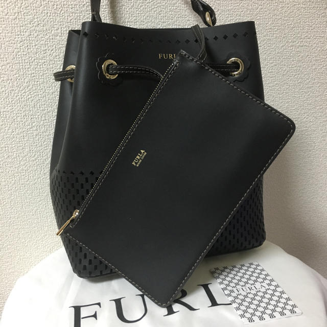 Furla - フルラ ステイシー パンチング 2way ショルダーバッグ ハンドバッグ 人気の通販 by マリメッコ's shop｜フルラならラクマ