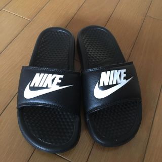 ナイキ(NIKE)のNIKE ベナッシ 22.5cm(サンダル)