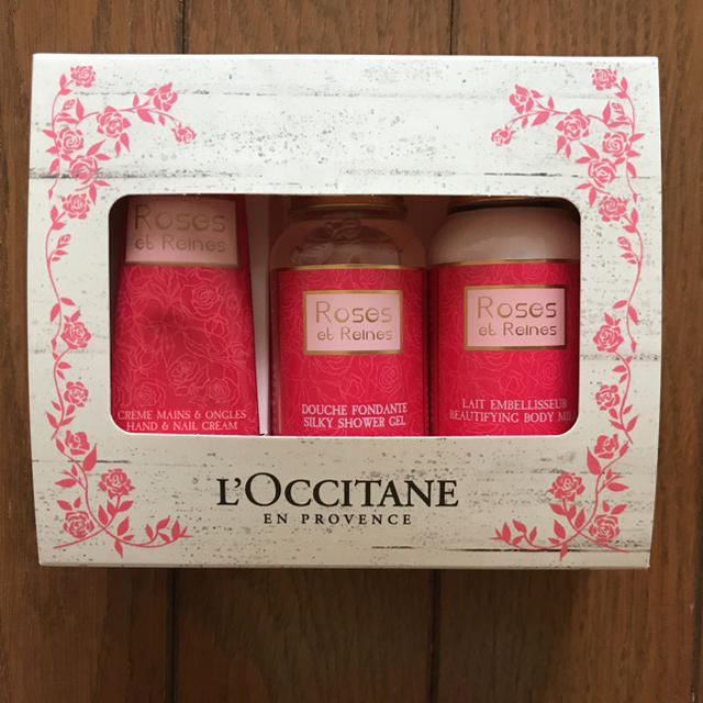 L'OCCITANE(ロクシタン)のロクシタン ハンドクリーム シャワージェル ボディミルク セット コスメ/美容のボディケア(ハンドクリーム)の商品写真