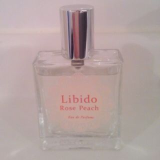 Love cosmetic libido(香水(女性用))