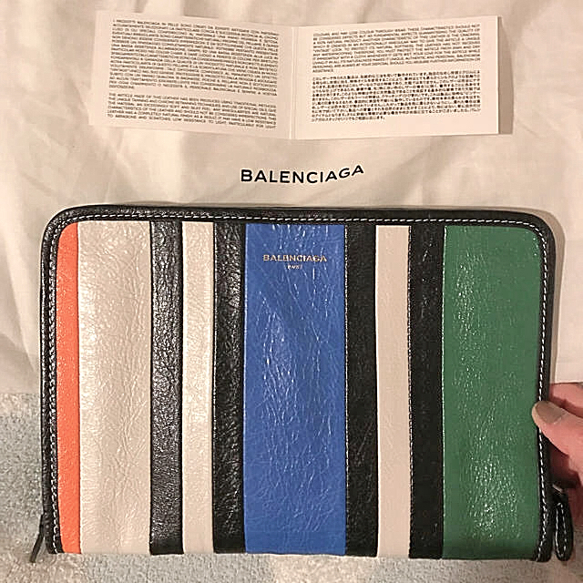 Balenciaga(バレンシアガ)のMORE SALE🚩美品✨BALENCIAGA バザールクラッチバック レディースのバッグ(クラッチバッグ)の商品写真