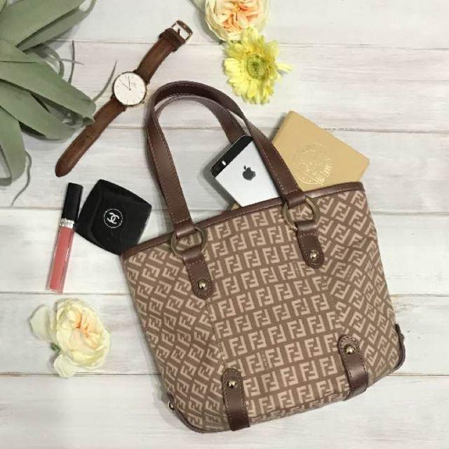 FENDI ハンドバッグ ズッキーニ ズッカ ブラウン - ハンドバッグ