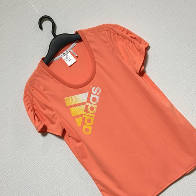 adidas(アディダス)のadidas パフスリーブ Tシャツ スポーツ/アウトドアのランニング(ウェア)の商品写真