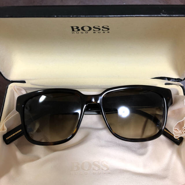 HUGO BOSS(ヒューゴボス)のHUGO BOSS サングラス メンズのファッション小物(サングラス/メガネ)の商品写真