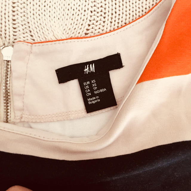 H&M(エイチアンドエム)のH&M 梨花着用 ボーダー 半袖 ワンピース 希少XSサイズ レディースのワンピース(ミニワンピース)の商品写真