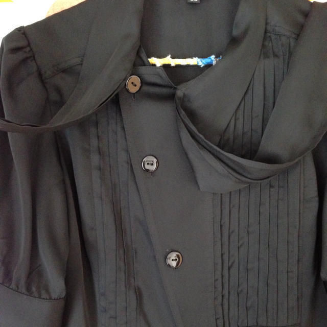 AG(エージー)のAG リボン付きブラウス レディースのトップス(シャツ/ブラウス(半袖/袖なし))の商品写真